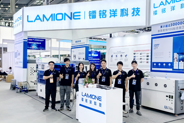 鐳銘洋科技閃耀第十二屆電子信息博覽會，引領曲面顯示技術新潮流